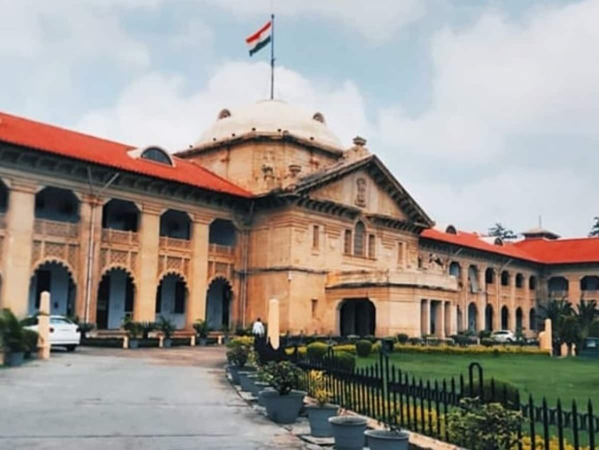 बच्चों के दाखिले के लिए अभिभावकों को ऑनलाइन आवेदन के मजबूर नहीं कर सकते, हाईकोर्ट का फैसला