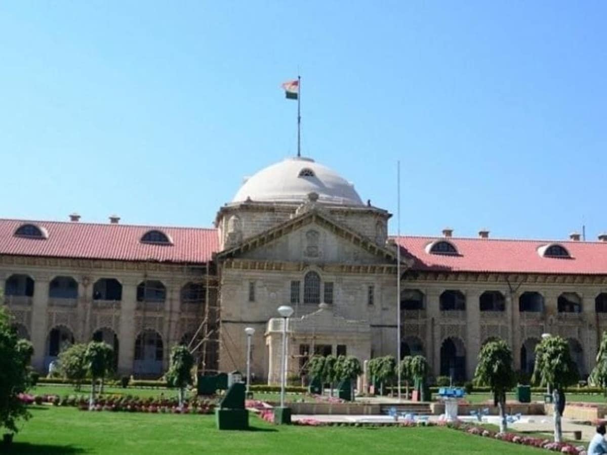 कान में छेद होने पर अभ्यर्थी को पुलिस भर्ती के लिए बताया अनफिट, हाईकोर्ट ने दिया नियुक्ति कराने का आदेश