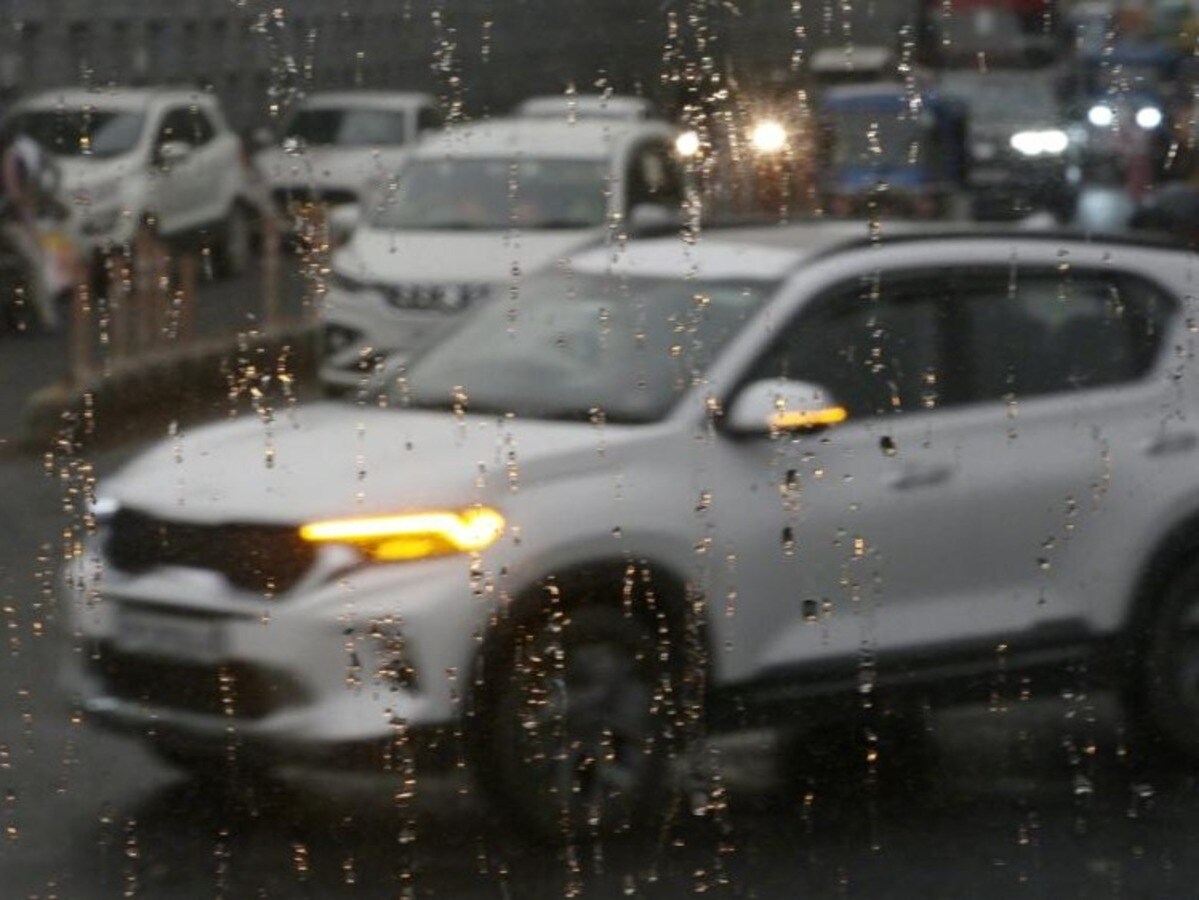 Light rainfall in Lucknow brings relief to residen 1777596838248 1777596845024
