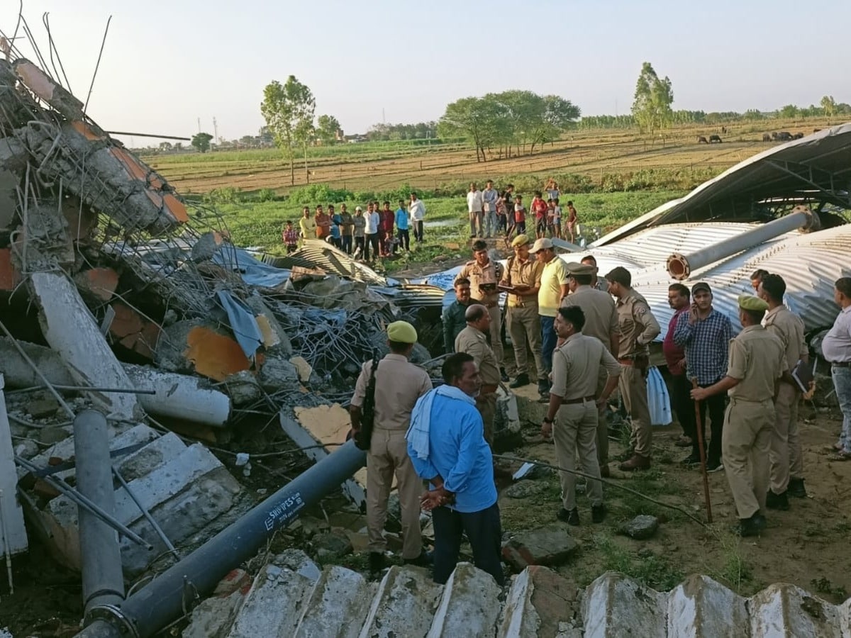 यूपी में एक और पानी की टंकी गिरकर धराशायी, आठ महीने पहले ही शुरू हुई थी पेयजल आपूर्ति