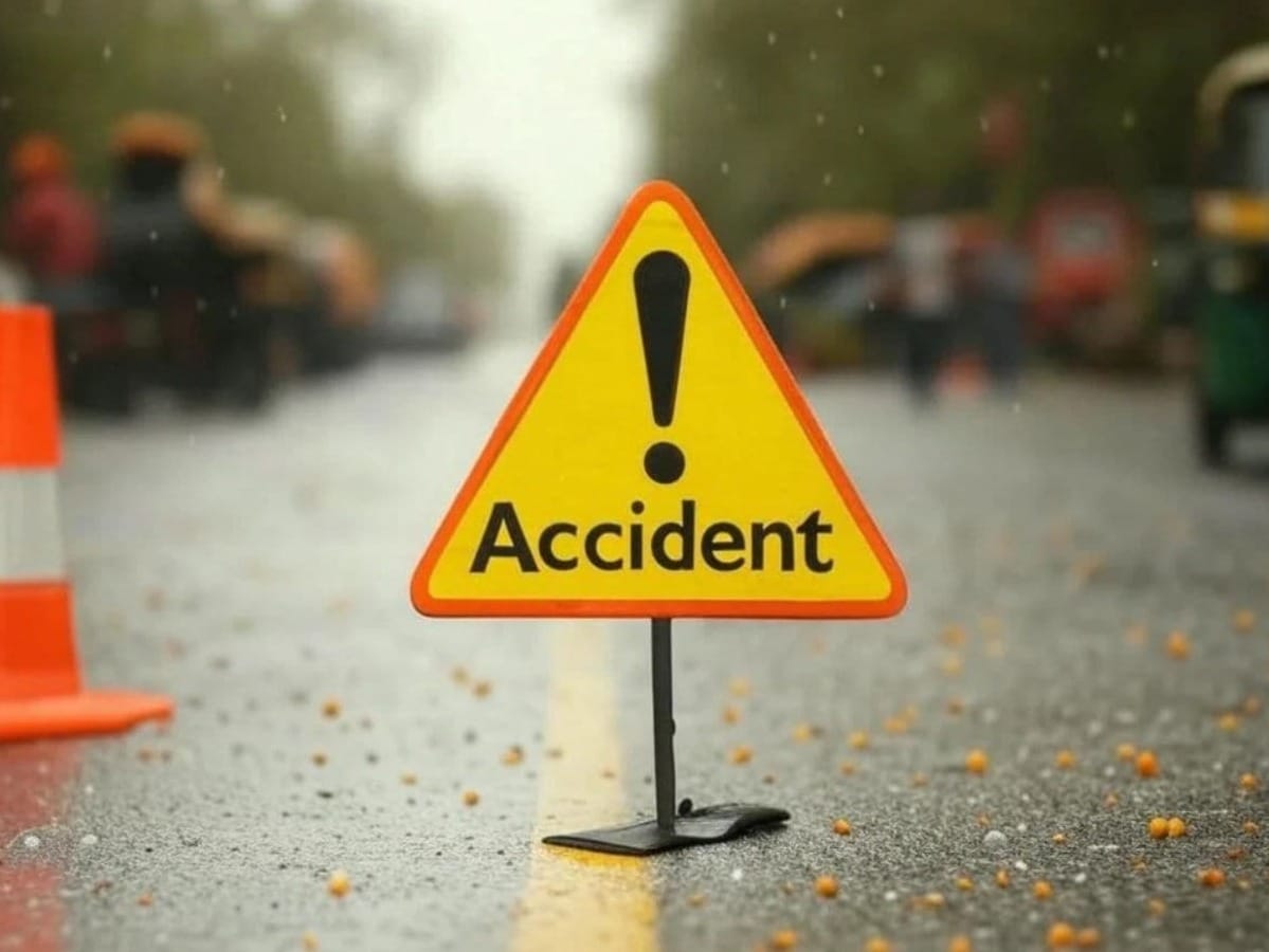 chapra road accident 1778032786387 1778032786546