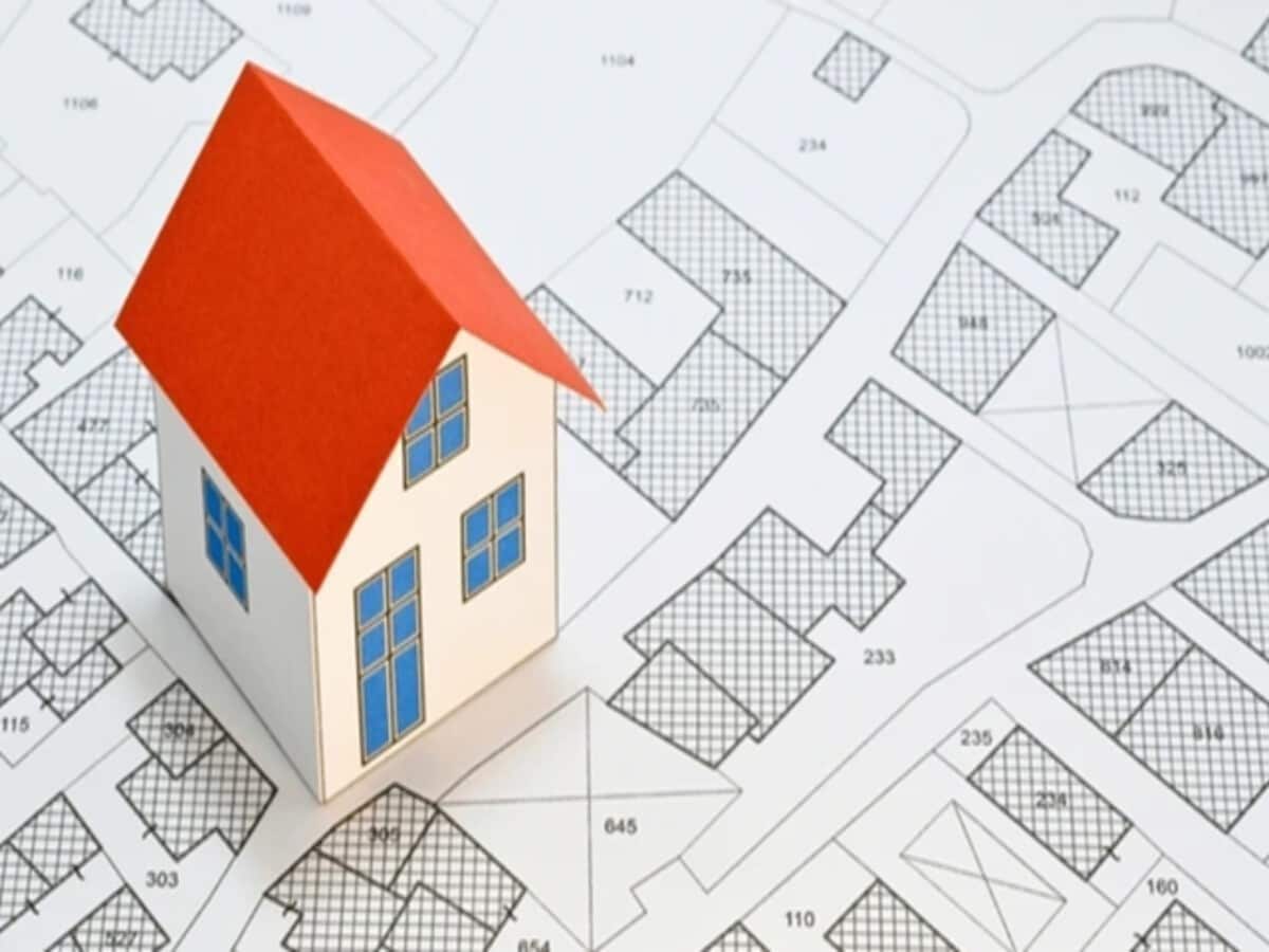 house map symbolic image 1704944513 1778600846718