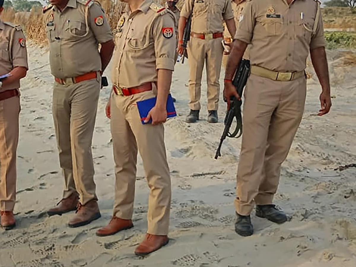 police 1777953774484 1777953774810